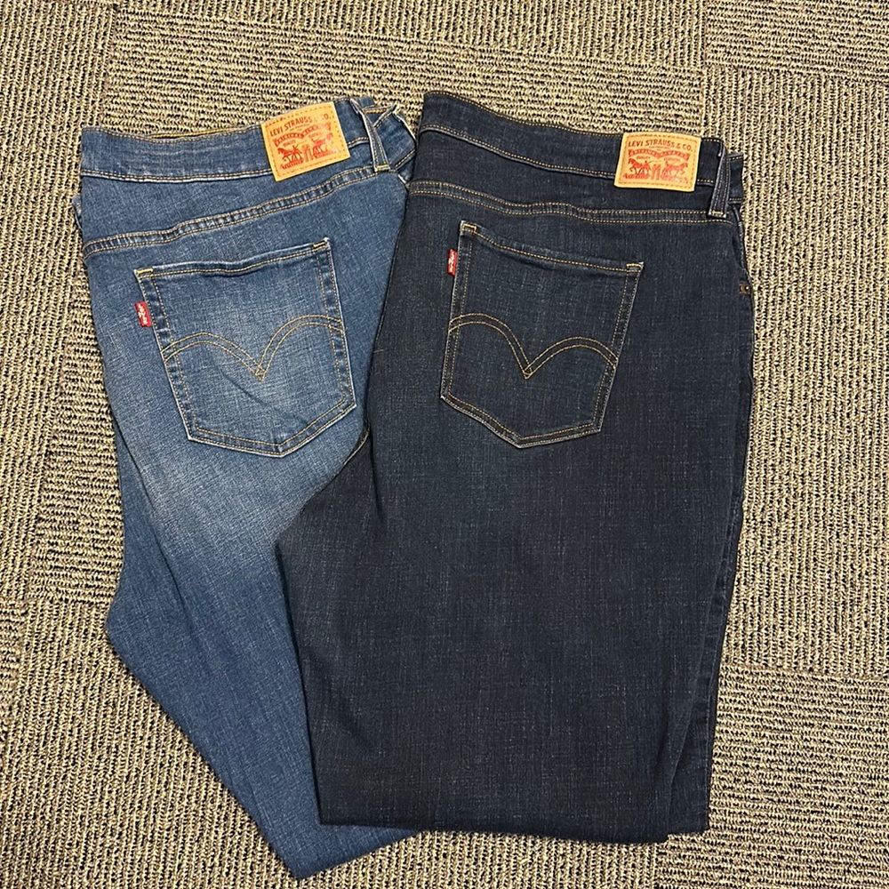 LEVI’S 22w BOOTCUT AND STRAIGHT JEANS